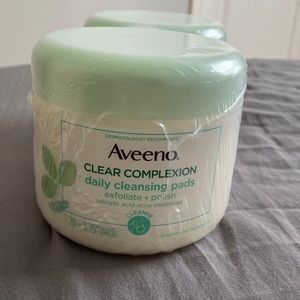 Aveeno daily cleansing pads